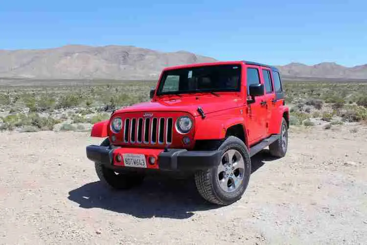 How to Put a Jeep Wrangler in 4 Wheel Drive